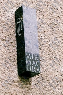 Pamětní deska literárnímu vědci Vladimíru Macurovi, Zdroj: Archiv města Ostravy, Autor: Karla Bláhová 