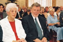 Bořivoj Čelovský na radnici ve Slezské Ostravě na setkání  u příležitosti jeho 80. narozenin (2003), Zdroj: Archiv města Ostravy, Sbírka fotografií